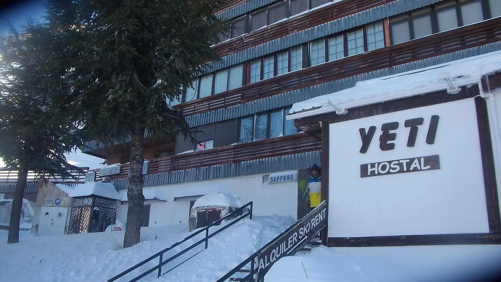 Hostal Yeti Serra Nevada