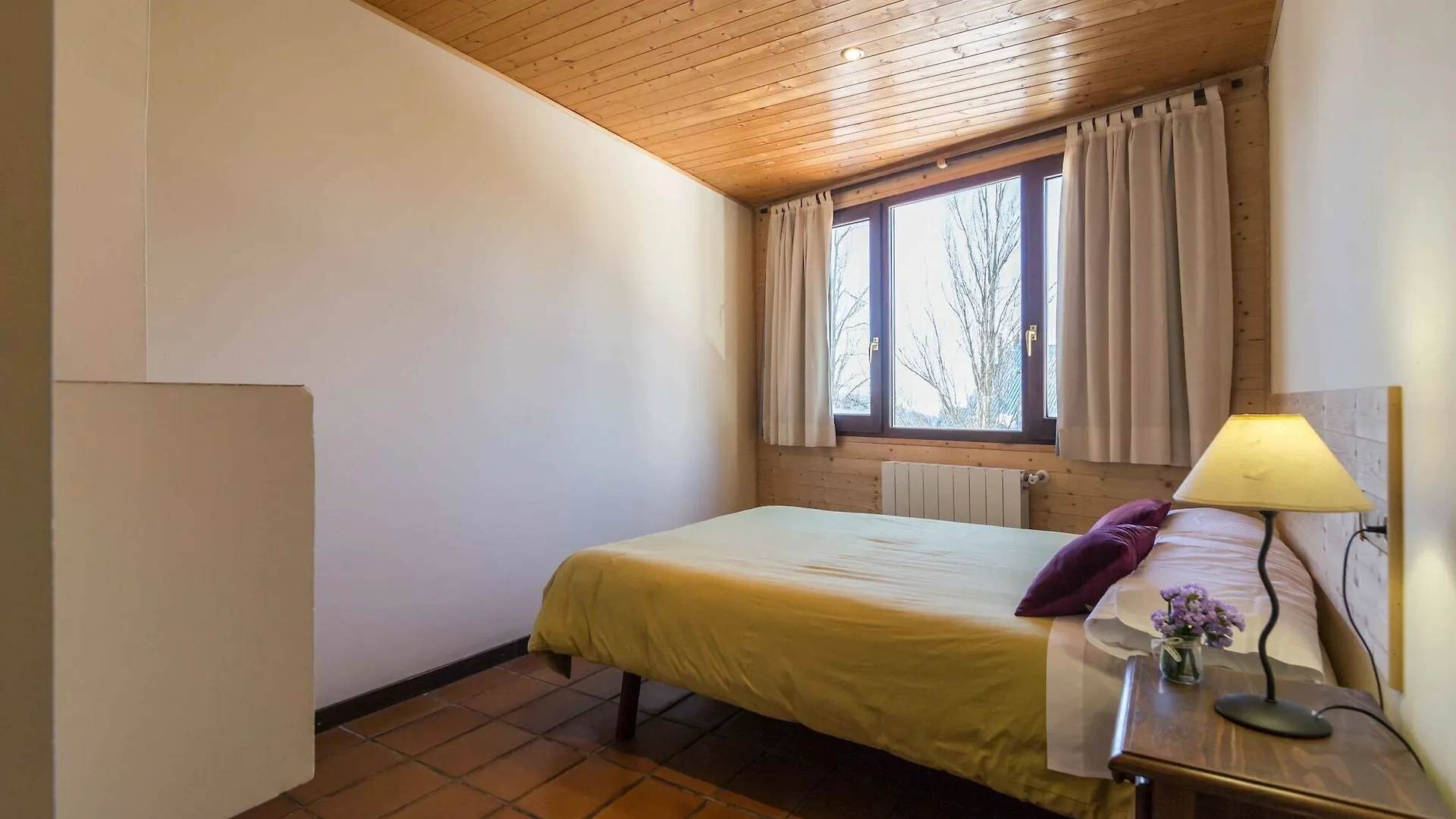 Hostal Yeti Serra Nevada Casa de hóspedes