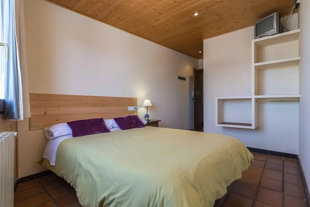 Hostal Yeti Sierra Nevada Guest house