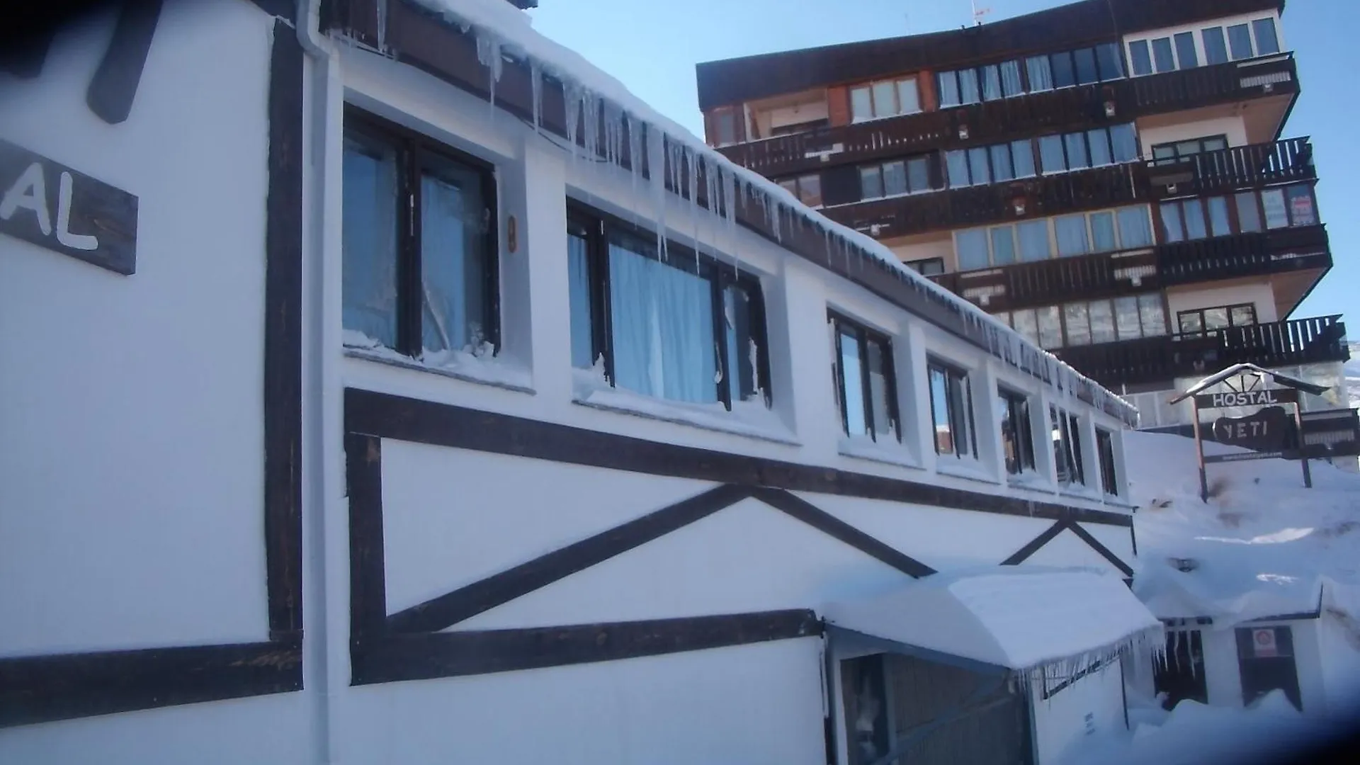 Hostal Yeti シエラネバダ ゲストハウス